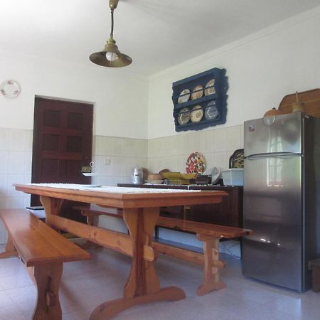 Гостевой дом Casa Eira Do Povo 1 Vale de Colmeias Экстерьер фото
