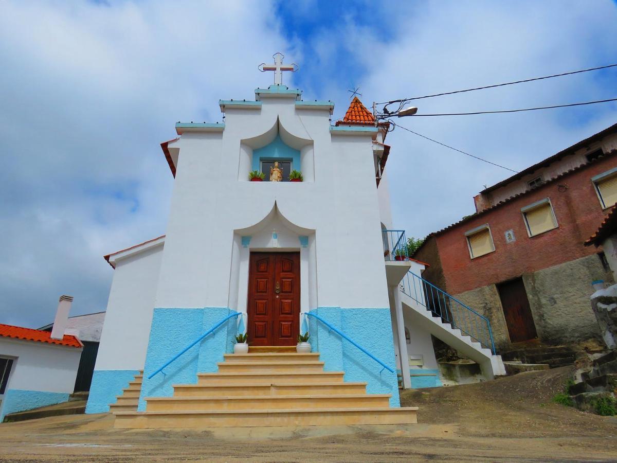 Гостевой дом Casa Eira Do Povo 1 Vale de Colmeias Экстерьер фото