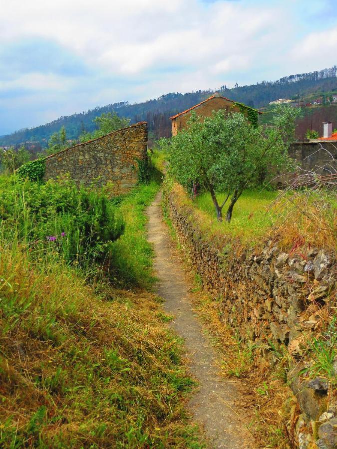 Гостевой дом Casa Eira Do Povo 1 Vale de Colmeias Экстерьер фото